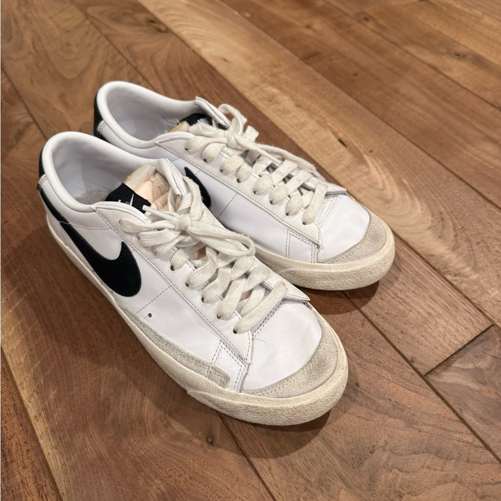 Nike White and Black Low-Top Blazers